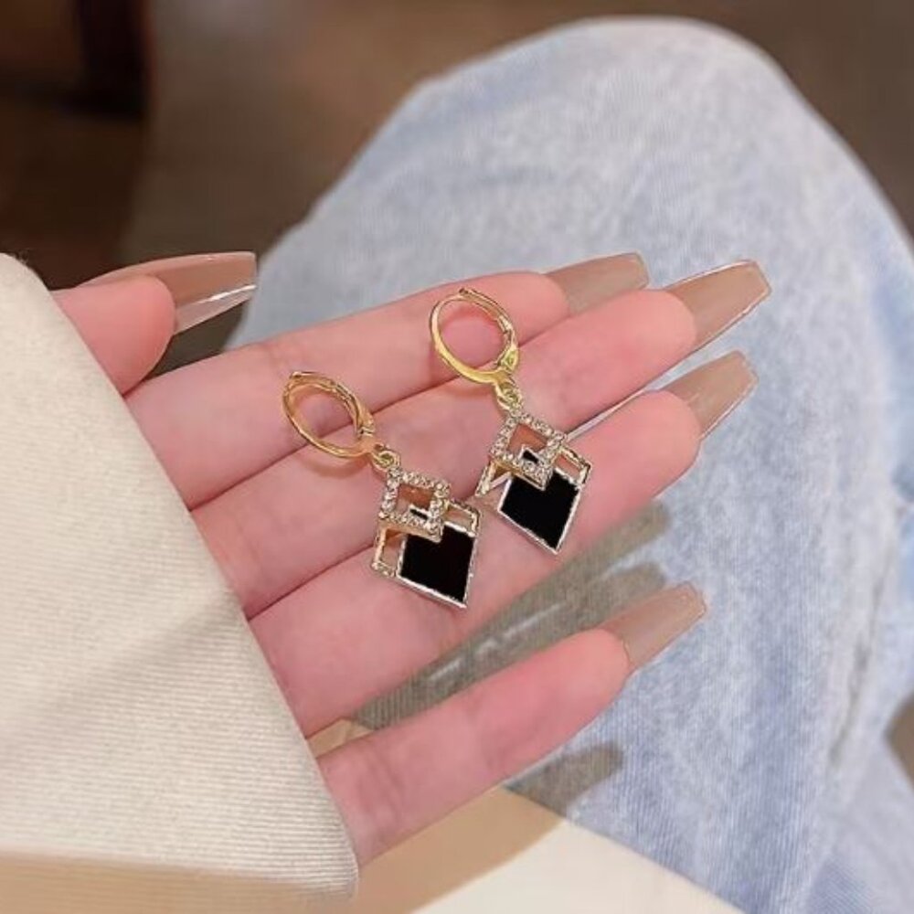 Women's Elegant Geometric Rhombus Earrings
